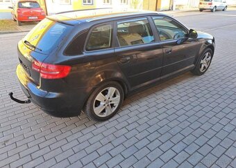 Audi A3 1,9 TDI nafta manuál 77 kw - 8