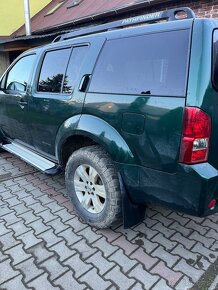 Nissan Pathfinder 2,5 dCI - 8