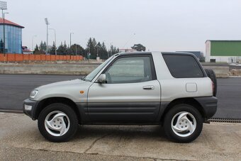 Toyota RAV4 RAV 4 / 2,0 benzín 94kW - 8