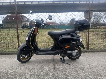 Piaggio Vespa 125 ET4 - 8