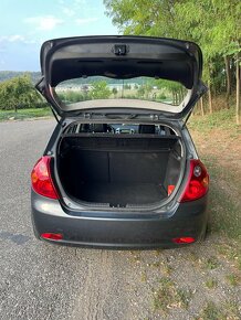 Kia Ceed 1.4 77kw benzín 2008 - 8