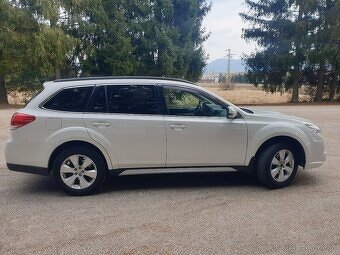 Subaru Outback 2.0 D - 8