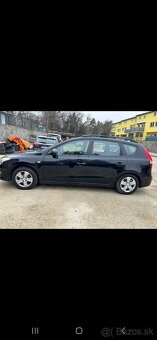 HYUNDAI I30 COMBI 1,6CRDI ROK 2011 - 8