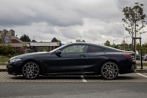 BMW Rad 8 Coupé M850i xDrive - 8