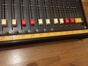 Mixpult Soundcraft 200B - 8