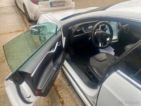 Tesla Model s60 - 8