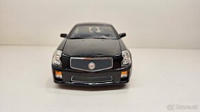 1:18 CADILLAC CTS-V - 8