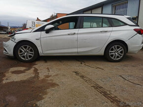 Opel astra K 1,6cdti sport tourer - 8