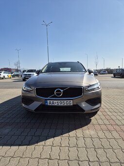 Volvo V60 D4 Momentum - 8