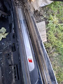 Audi a4 b8 interier čierny strop chrómy - 8