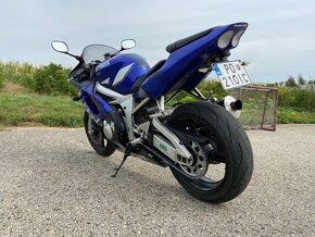 Yamaha R6 - 8