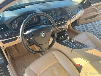 BMW rad 5 525d 2011 A/T - 8