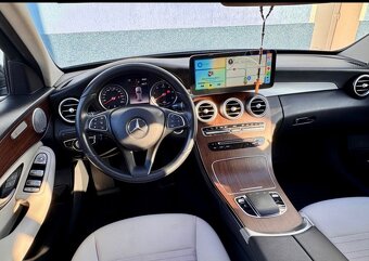 Mercedes C 300h - 8