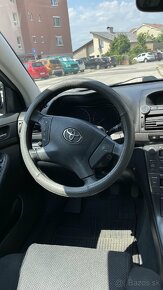 Toyota Avensis T250, 1.8 VVTi, benzín, r. 2004 - 8