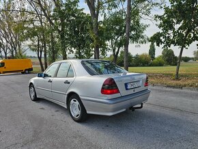 Mercedes - Benz C 200 - 8