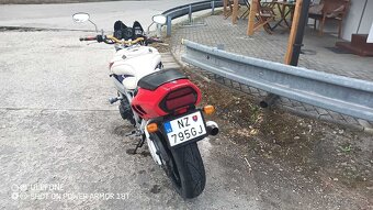 Honda CBR 900RR - 8