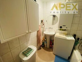 Exkluzívne APEX reality 2i. s balkónom na Nábr. A. Hlinku - 8