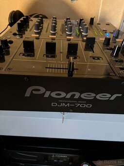 Mixpult Pioneer DJM 700 + flight case - 8