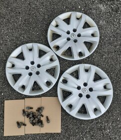 Puklice Renault 17" 3ks ozdobne kryty diskov - 8