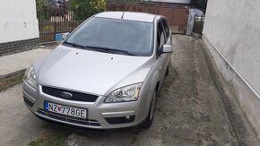 FORD FOCUS COMBI - 8