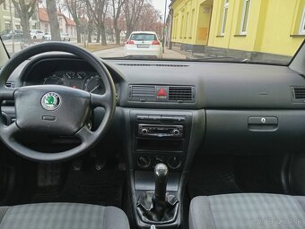 Škoda Octavia combi 1,  1.9 Tdi tour - 8