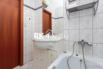 SLNEČNÝ 4-IZBOVÝ BYT S KLIMATIZÁCIOU, 82m² - VYŠEHRADSKÁ, PE - 8