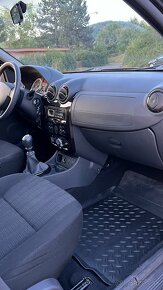 AKCIA Dacia Duster 1.5dci 79kw, čierna - 8