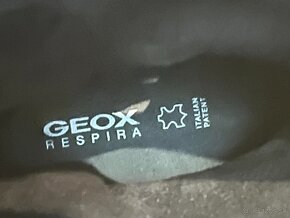 Dámske kožené čižmy Geox Respira - 8