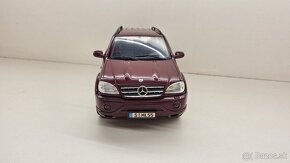 1:18 MERCEDES-BENZ ML 55 AMG - 8