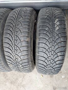 Mercedes a w169 zimne gumy pneu 185/65r15 - 9