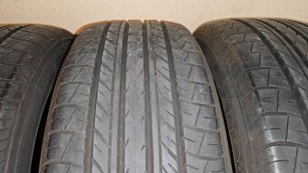 YOKOHAMA  225/55 R18 98H - 9