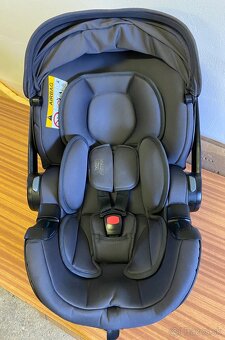 Polohovateľná autosedačka Britax-Römer Baby-Safe 5Z2 - 9