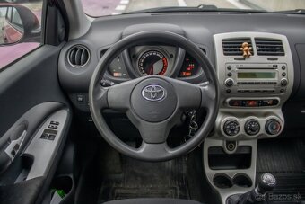 Toyota Urban Cruiser 1.33 I Dual VVT-i Terra - 9