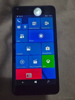 Motorola gleam+ a Microsoft Lumia 640 - 9