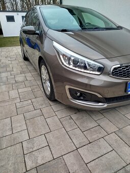 Predám Kia Ceed 1,6 Gdi Platinum 99Kw r.v.07/2018 - 9