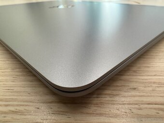 MacBook Air (M1, 2020) - 9