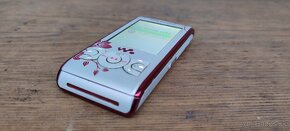 Sony Ericsson - 9