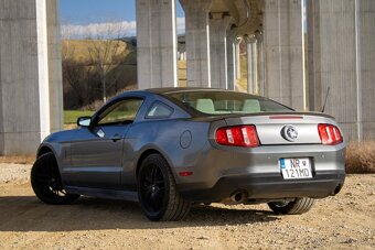 Ford Mustang 3.7 automat - 9