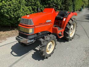 Japonský malotraktor Kubota Saturn X-20, 20Hp - 9