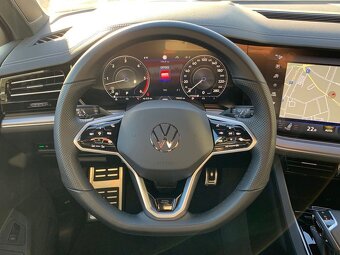 Volkswagen Touareg R-Line 3.0 TDI V6 - 9