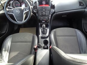 Opel Astra ST 1.4 Turbo 140k Enjoy - 9