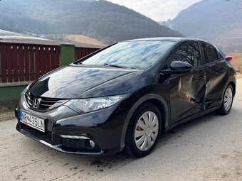 Honda Civic 1.8VTEC 2012 PLNE POJAZDNÉ - 9