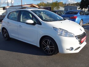 Peugeot 208 - 9