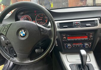 BMW Rad 3 Touring 318d A/T - 9