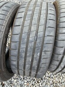 Predam letne pneu 225/40 R19 Bridgestone Potenza S005 - 9