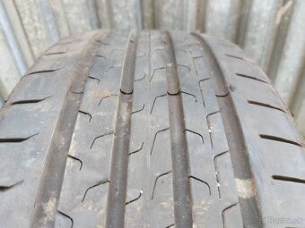 Málo jazdené Continental EcoContact 6Q - 215/50 r18 - 9