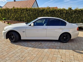 BMW 318D - 9