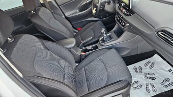 Hyundai i30 1.6 CRDi 30 JAHRE EDITION - 9