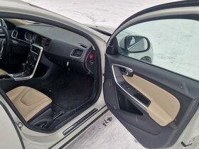 Volvo s60 d5 2.4 awd - 9