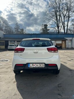 KIA RIO 2021 - 9